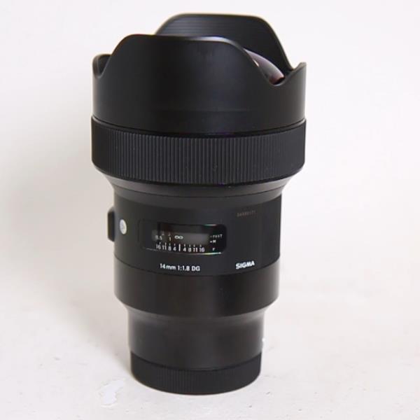 Used Sigma 14mm f/1.8 DG HSM Art Lens - L Mount