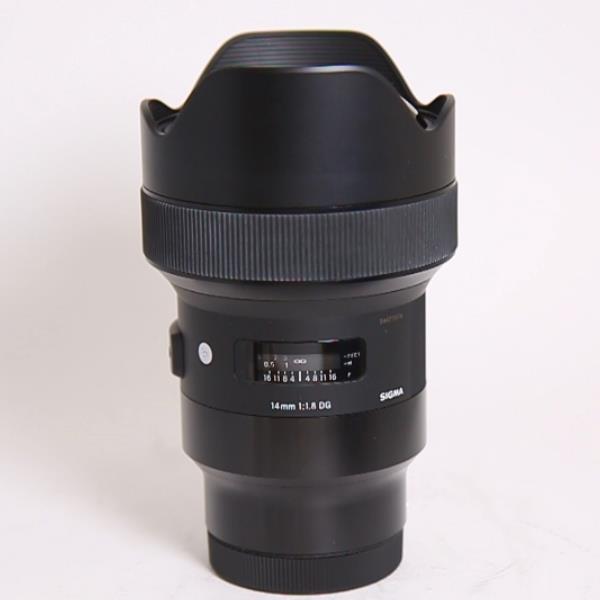 Used Sigma 14mm f/1.8 DG HSM Art Lens - L Mount