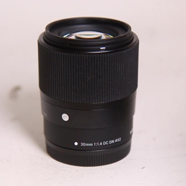 Used Sigma 30mm f/1.4 DC DN Contemporary - Canon M