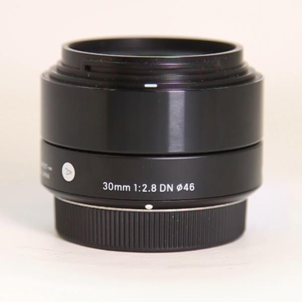 Used Sigma 30mm f/2.8 DN - Micro Four Thirds - Black