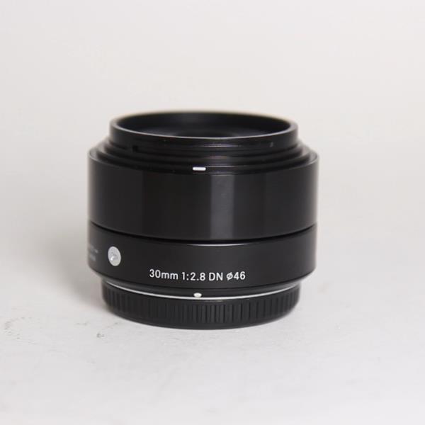 Used Sigma 30mm f/2.8 DN - Micro Four Thirds - Black