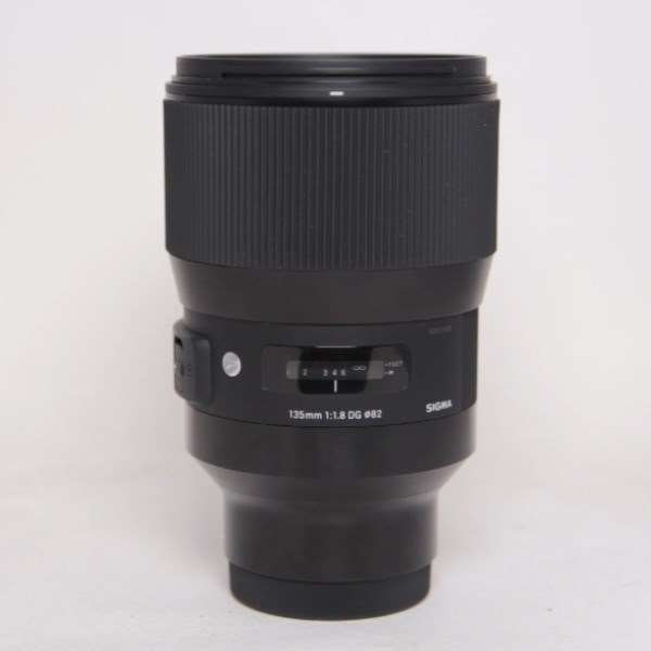 Used Sigma 135mm f/1.8 DG HSM Art Lens Sony E