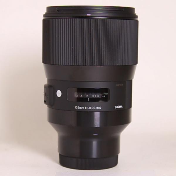 Used Sigma 135mm f/1.8 DG HSM Art Lens Sony E