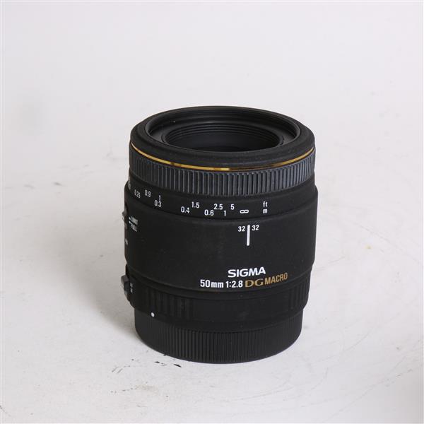 Used Sigma 50mm f/2.8 EX DG Macro - Canon Fit
