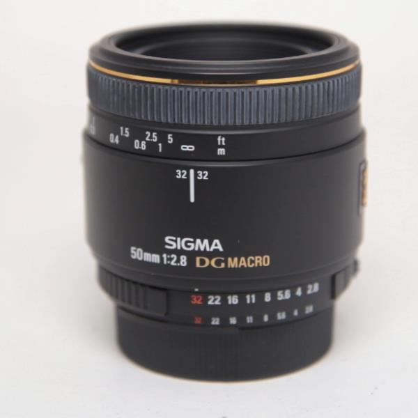 Used Sigma 50mm f/2.8 EX DG Macro - Nikon Fit