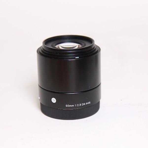 Used Sigma 60mm f/2.8 DN - Black - Sony E-Mount