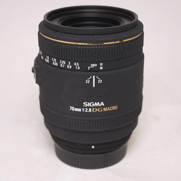 Used Sigma 70mm f/2.8 EX DG Macro - Nikon Fit