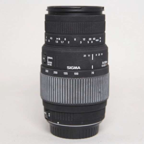 Used Sigma 70-300mm f/4.0-5.6 DG Macro Lens - Canon Fit