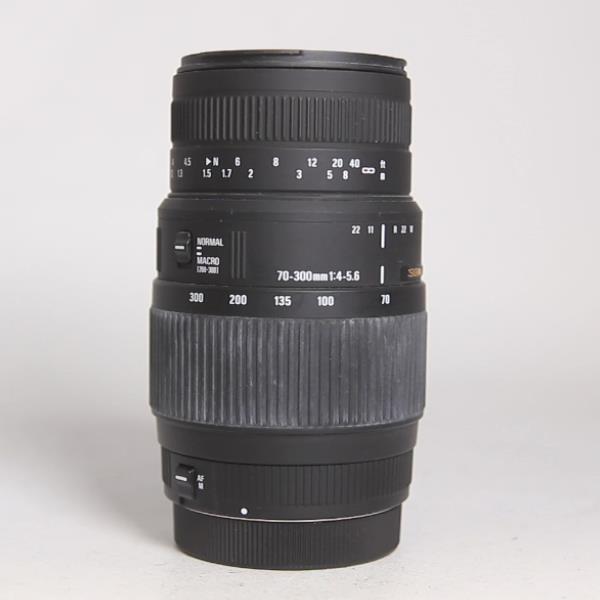 Used Sigma 70-300mm f/4.0-5.6 DG Macro Lens - Canon Fit