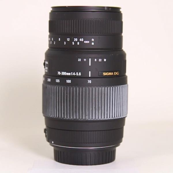 Used Sigma 70-300mm f/4.0-5.6 DG Macro Lens - Canon Fit