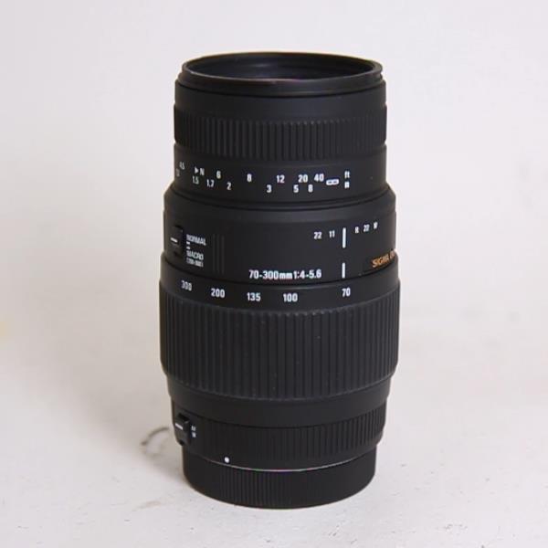 Used Sigma 70-300mm f/4-5.6 DG Macro Lens - Canon Fit