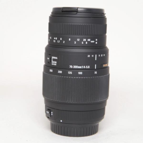 Used Sigma 70-300mm f/4.0-5.6 DG Macro Lens - Canon Fit