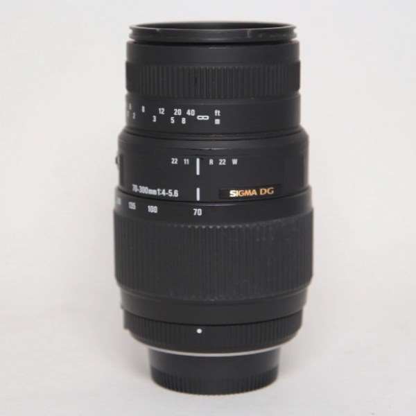 Used Sigma 70-300mm f/4-5.6 DG Macro - Nikon Fit