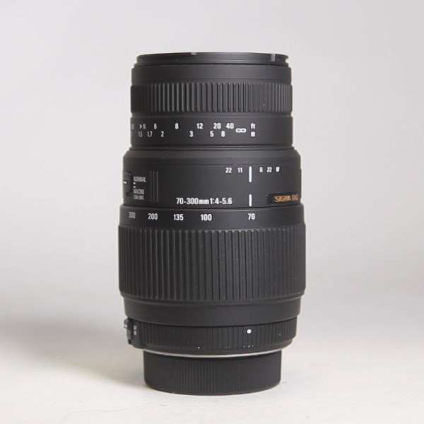 Used Sigma 70-300mm f/4-5.6 DG Macro - Nikon Fit