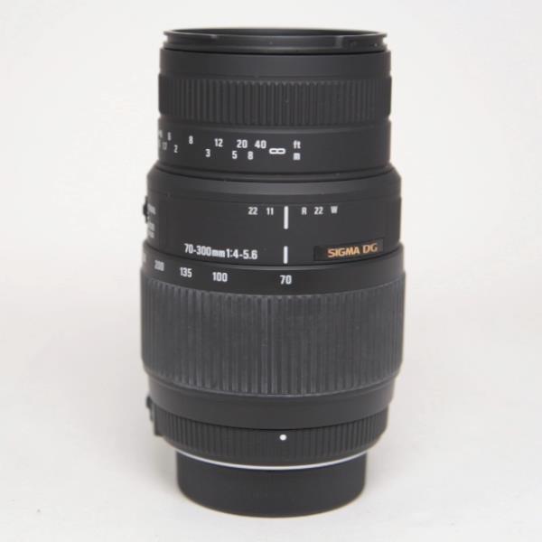 Used Sigma 70-300mm f/4-5.6 DG Macro - Nikon Fit
