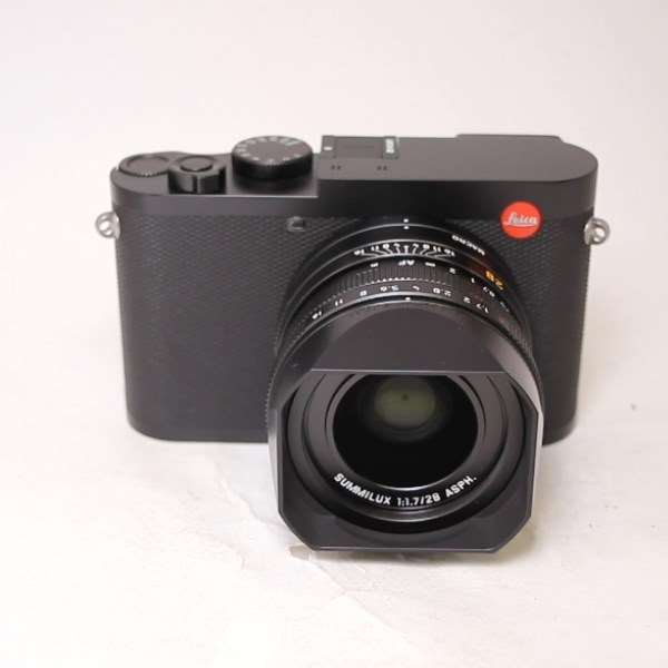 Used Leica Q2 Compact Digital Camera