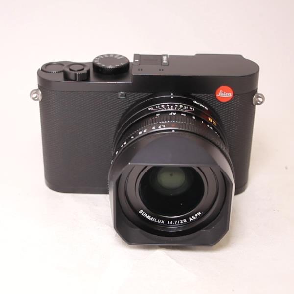 Used Leica Q2 Compact Digital Camera