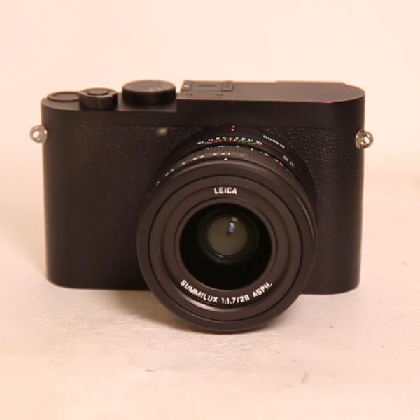 Used Leica Q2 Monochrom Compact Digital Camera