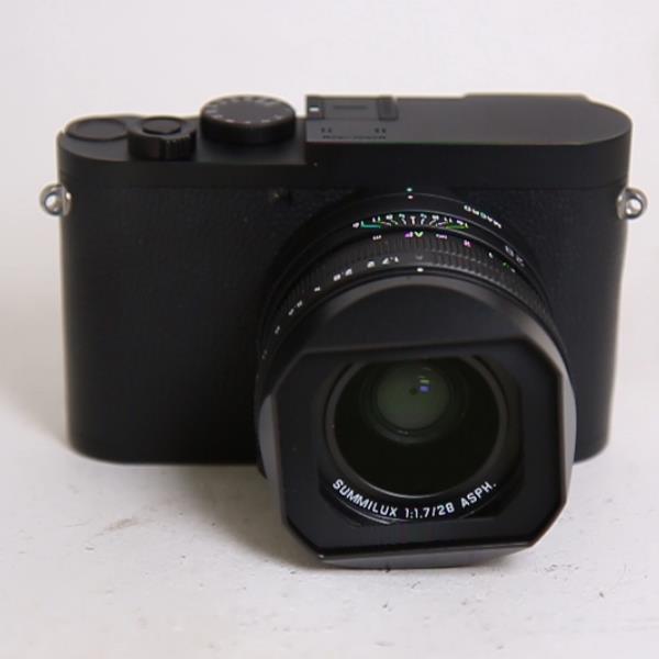 Used Leica Q2 Monochrom Compact Digital Camera