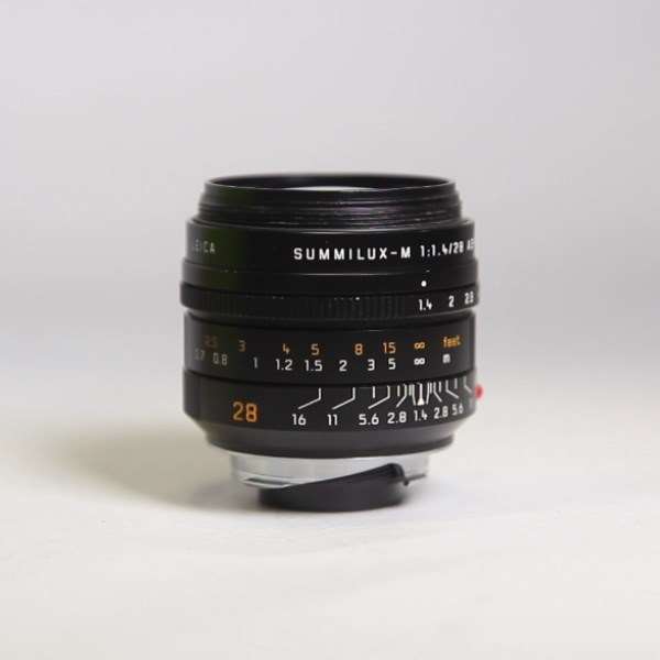 Used Leica Summilux M 28mm f/1.4 ASPH Lens Black Anodised