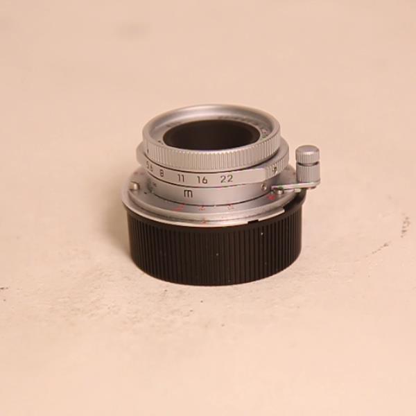 Used Leica Summaron M 28mm f/5.6 Lens Silver Chrome