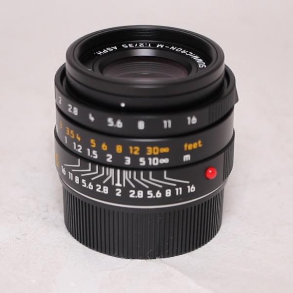 Used Leica Summicron M 35mm f/2 ASPH Lens Black Anodised