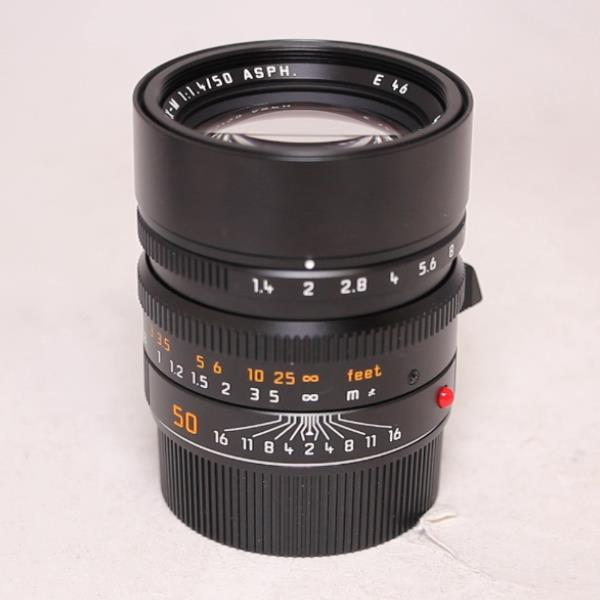 Used Leica Summilux M 50mm f/1.4 ASPH Lens Black Anodised