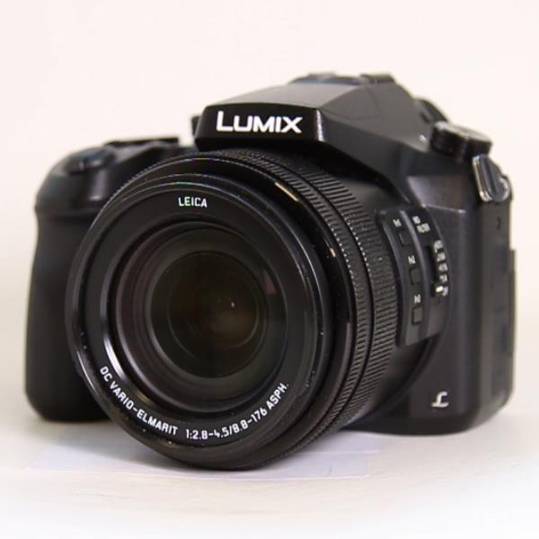 Used Panasonic Lumix DMC-FZ2000 Bridge Camera Black