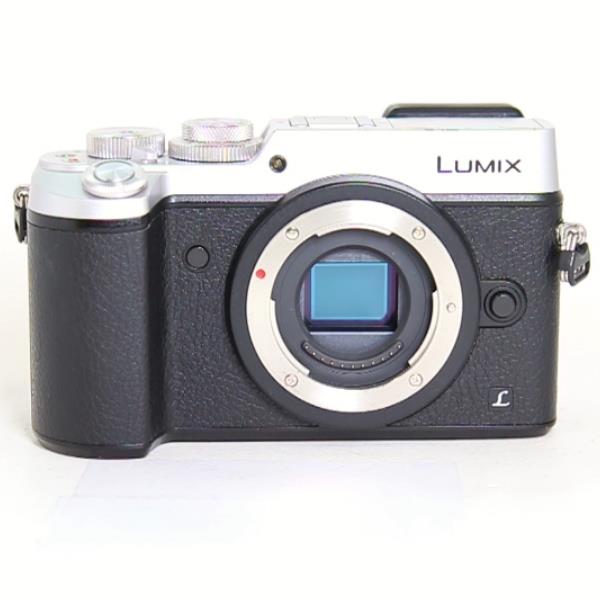 Used Panasonic lumix GX8 digital camera Body - Silver