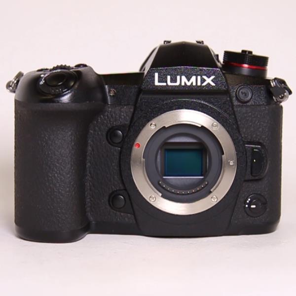 Used Panasonic Lumix G9 Mirrorless Camera Body Black