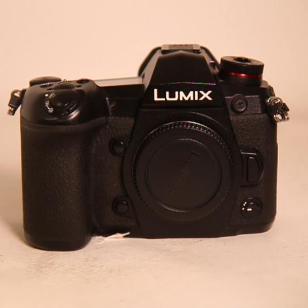 Used Panasonic Lumix G9 Mirrorless Camera Body Black