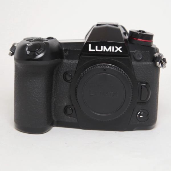Used Panasonic Lumix G9 Mirrorless Camera Body Black