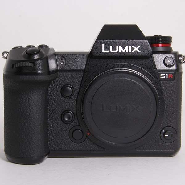 panasonic lumix s1r