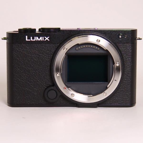 Used Panasonic Lumix S9 Full-Frame Mirrorless Camera Jet Black