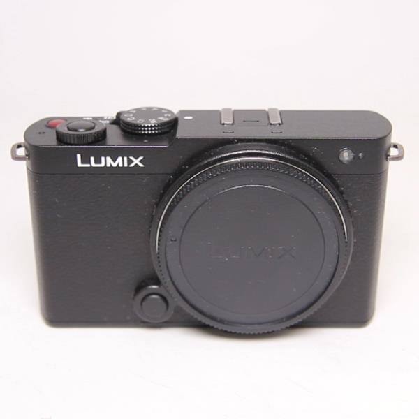 Used Panasonic Lumix S9 Full-Frame Mirrorless Camera Jet Black