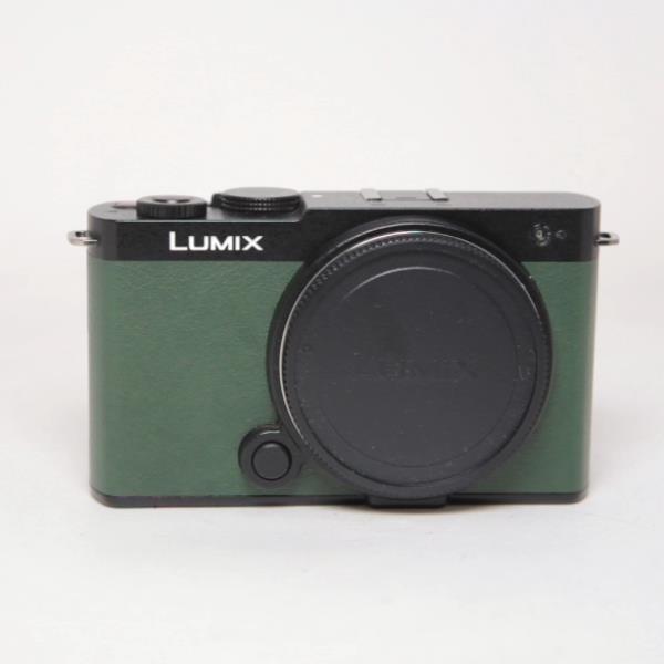 Used Panasonic Lumix S9 Full-Frame Mirrorless Camera Dark Olive