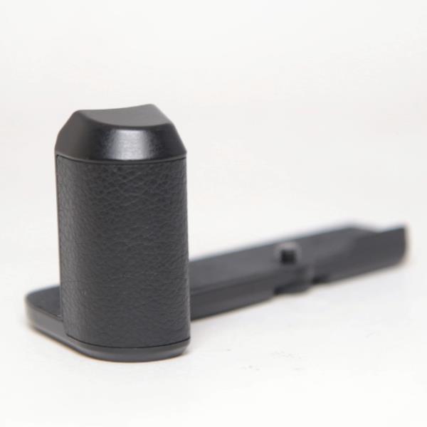 Used Panasonic DMW-HGR2GU-K handgrip for GX9