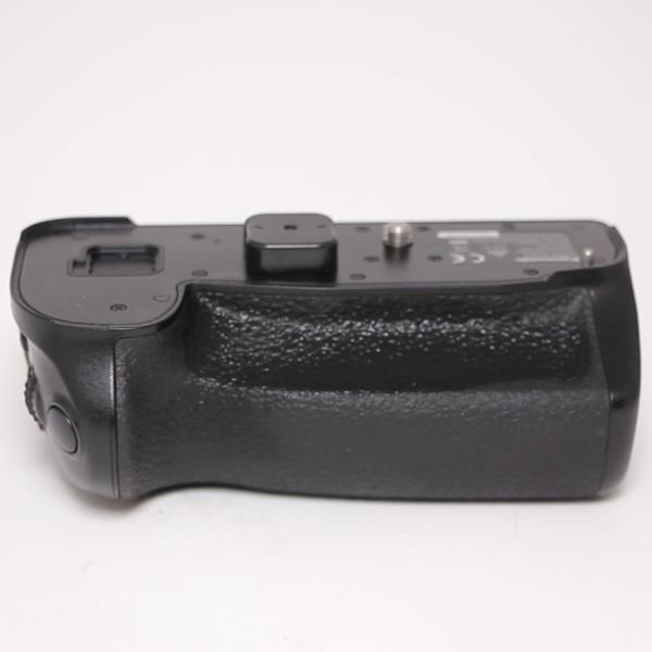Used Panasonic DMW-BGG9E Battery Grip for G9