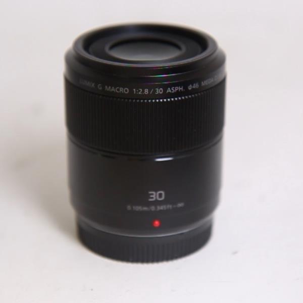 Used Panasonic Lumix G Macro 30mm f/2.8 ASPH MEGA O.I.S. Lens Black