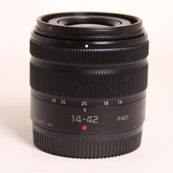 Used Panasonic LUMIX G VARIO 14-42mm f/3.5-5.6 MEGA O.I.S.