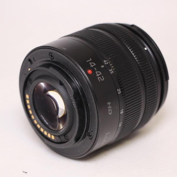 Used Panasonic LUMIX G VARIO 14-42mm f/3.5-5.6 MEGA O.I.S.