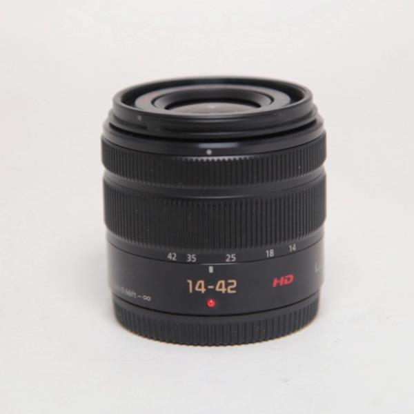 Used Panasonic LUMIX G VARIO 14-42mm f/3.5-5.6 MEGA O.I.S.