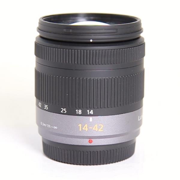 Used Panasonic LUMIX G VARIO 14-42mm f/3.5-5.6 MEGA O.I.S.