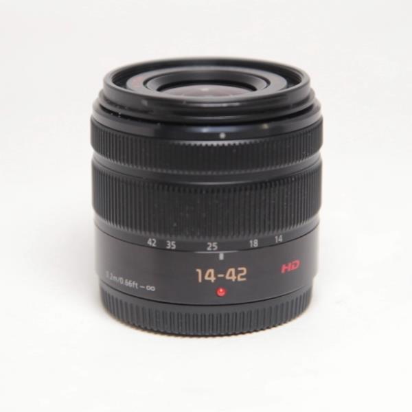 Used Panasonic LUMIX G VARIO 14-42mm f/3.5-5.6 MEGA O.I.S.