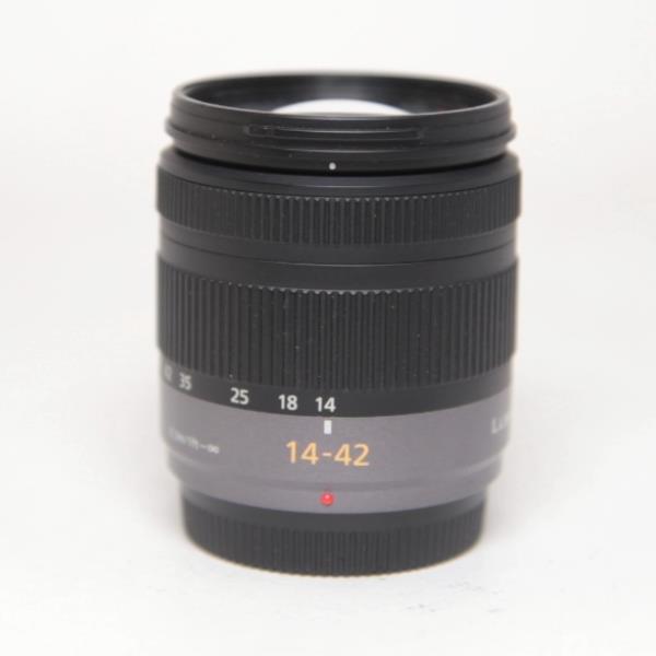 Used Panasonic LUMIX G VARIO 14-42mm f/3.5-5.6 MEGA O.I.S.
