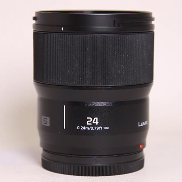 Used Panasonic Lumix S 24mm f/1.8 Lens for L Mount