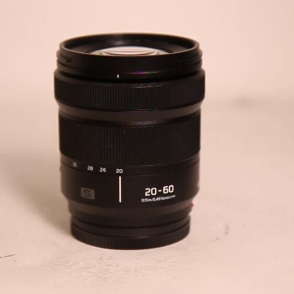 Used Panasonic Lumix 20-60mm f3.5-5.6 L-Mount lens