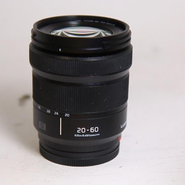 Used Panasonic Lumix 20-60mm f3.5-5.6 L-Mount lens