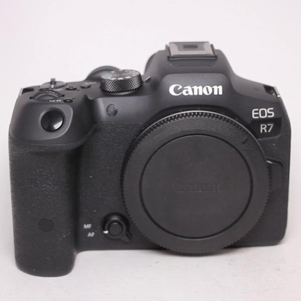 Used Canon EOS R7