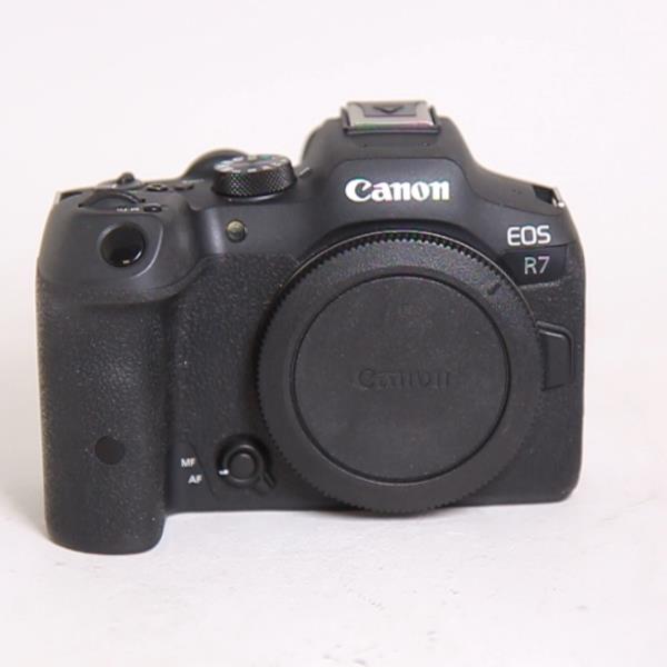 Used Canon EOS R7